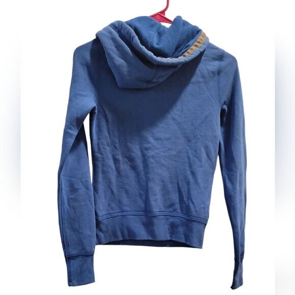 Abercrombie Girls Moose Embroidered Blue Hoodie Size MEDIUM NWT - Picture 2 of 7